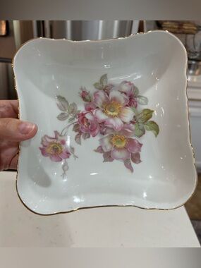 Schumann Arzberg Bavaria Wild Rose Square Scalloped Serving Bowl